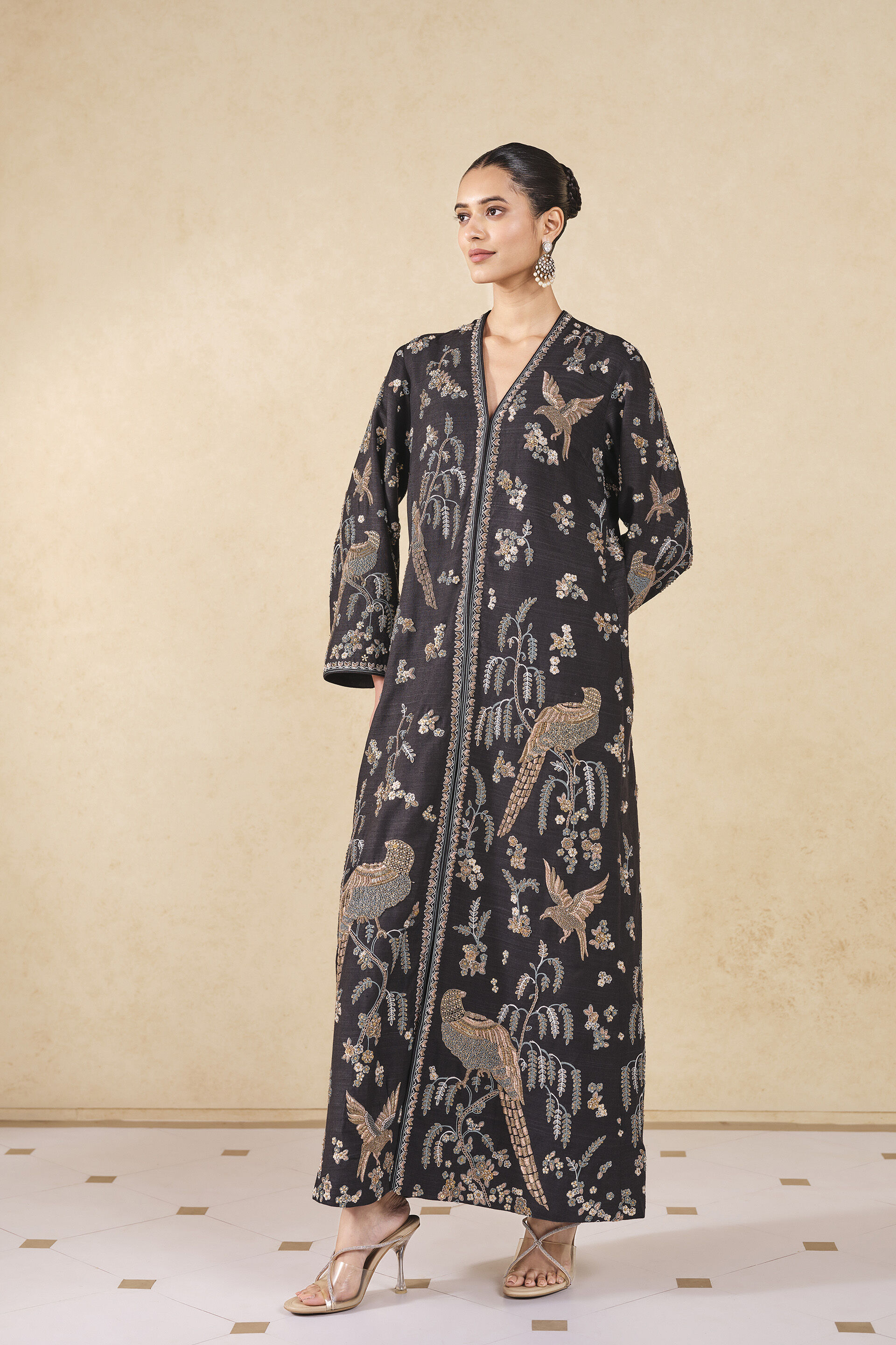 Song Of The Wildforest Embroidered Silk Jacket Set - Black