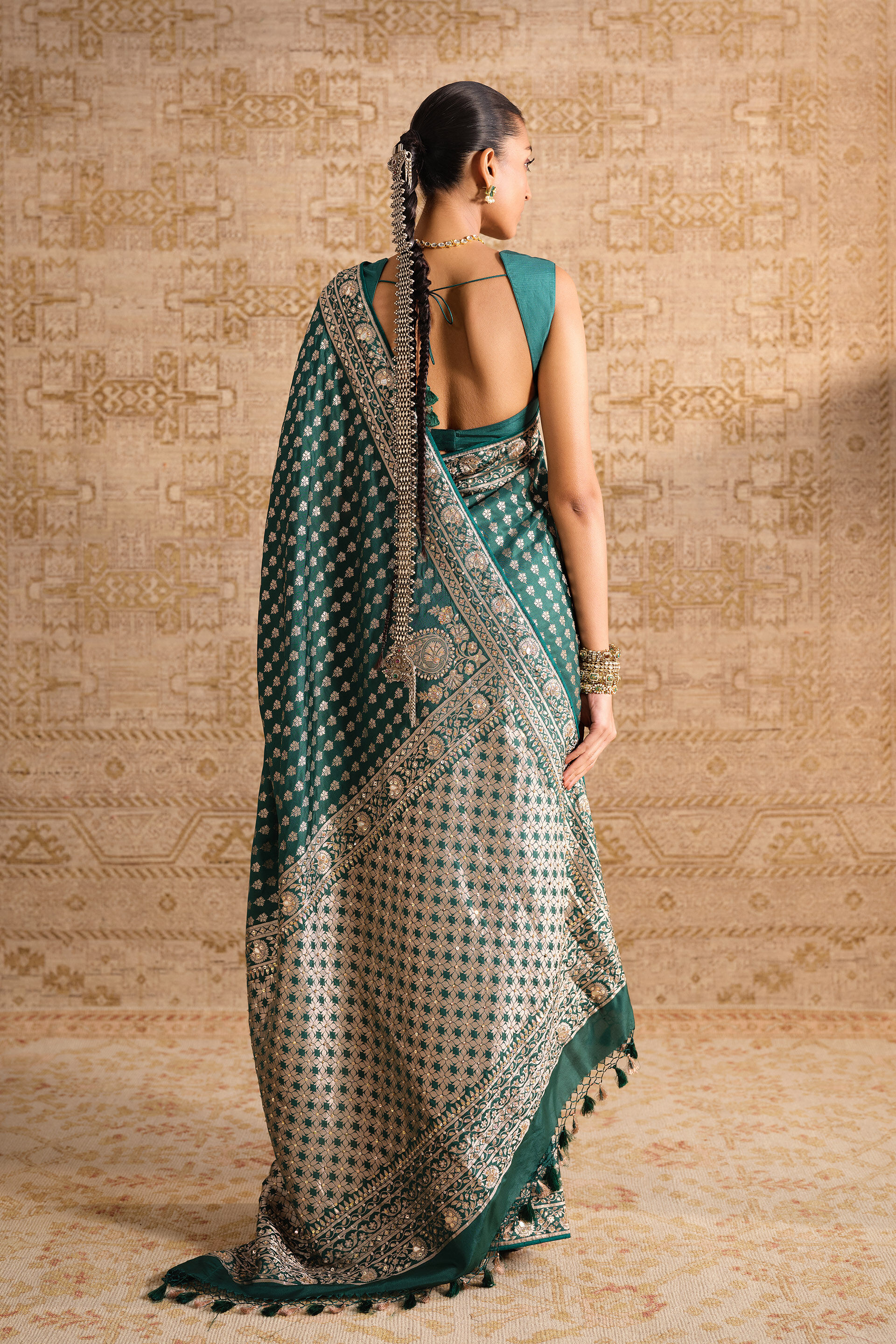 Arsheya Handwoven Benarasi Silk Saree - Green