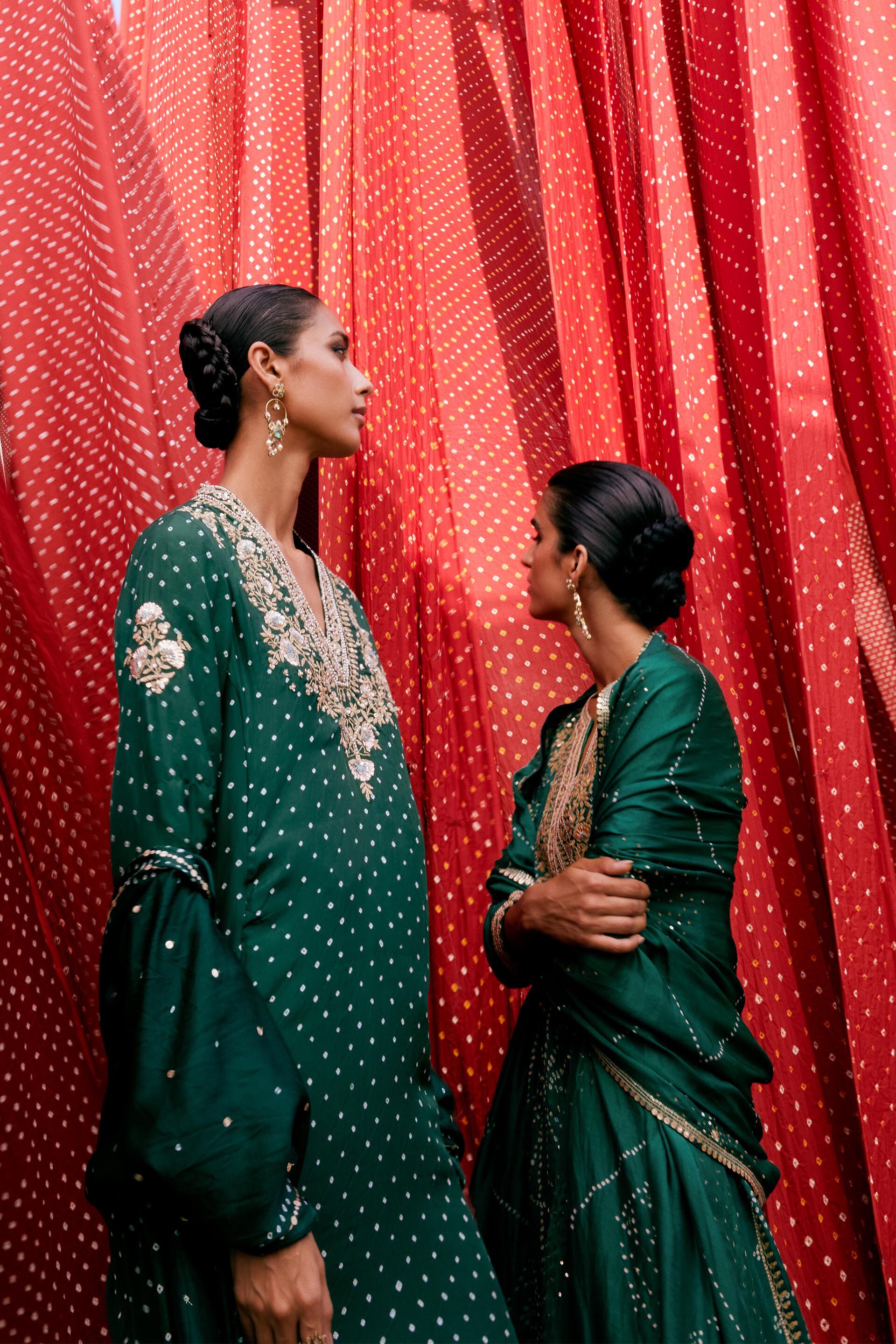 Gulsahro Handcrafted Bandhani Silk Kurta Set - Green, Green, image 11