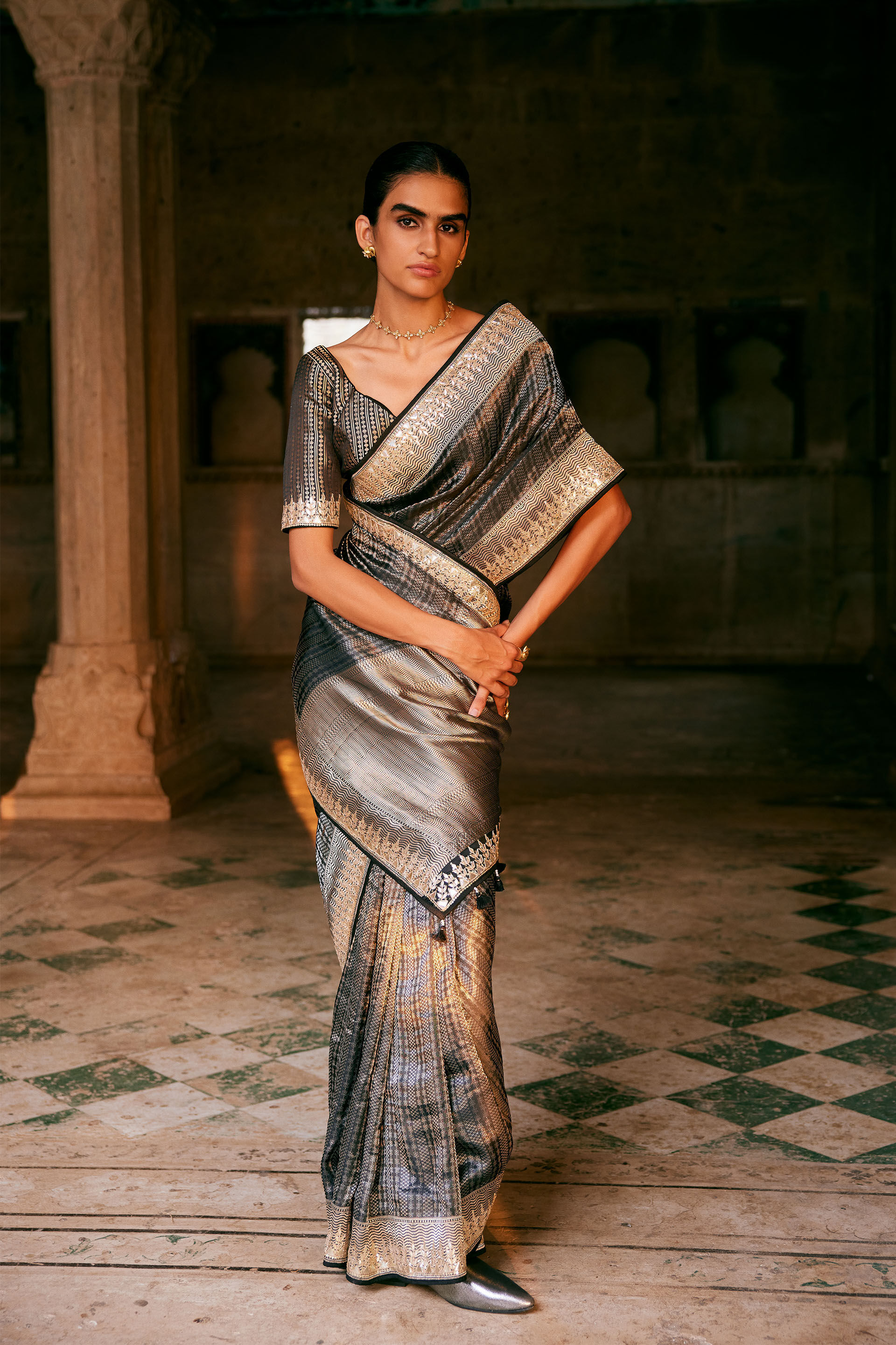 Avabha Handwoven Benarasi Silk Saree - Grey