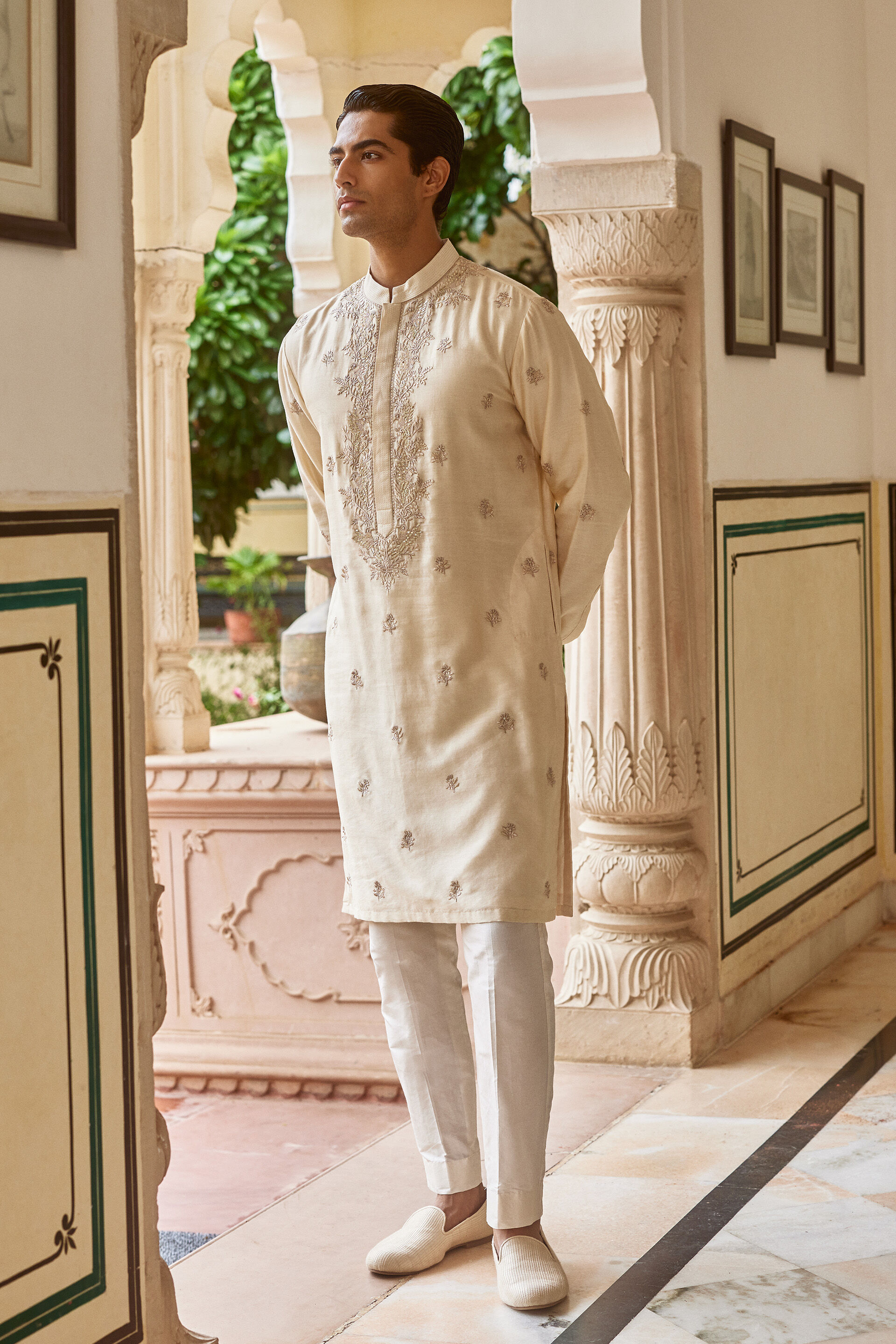 Jagan Embroidered Silk Kurta - Cream