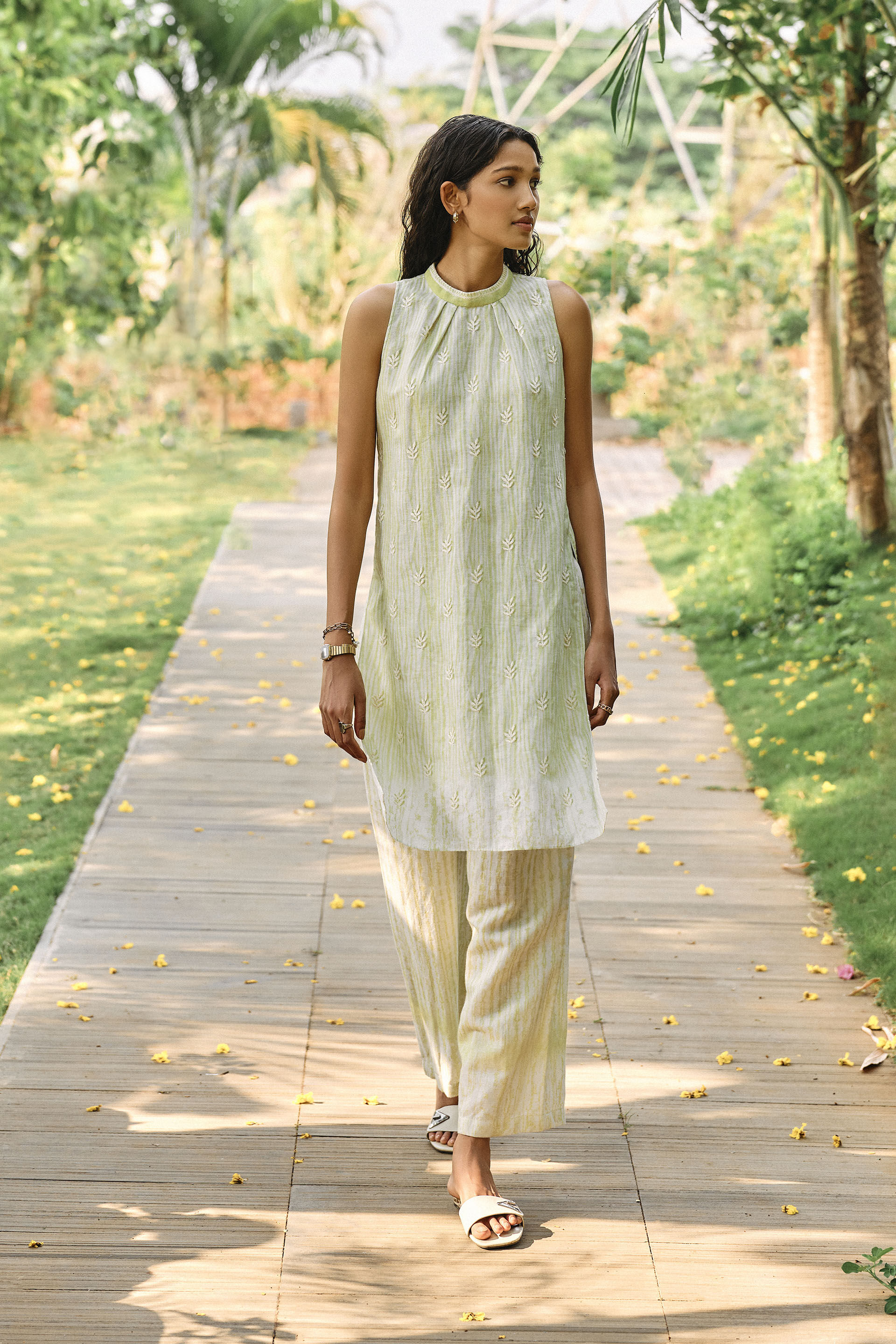 Sojourn Hand-embroidered Chikankari Linen Coord - Lime
