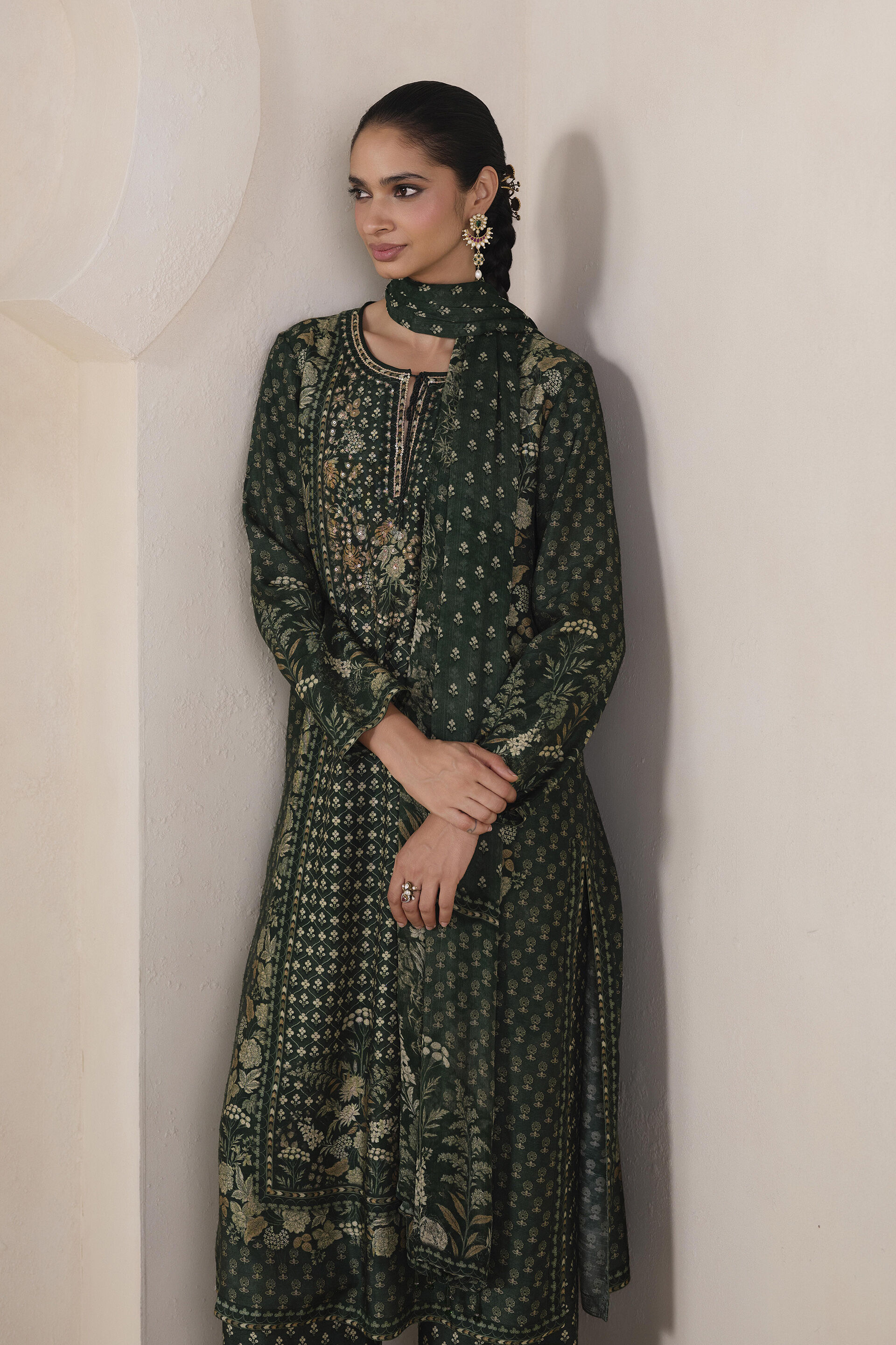 Kriti Printed Suit Set in Green, Green, image 3