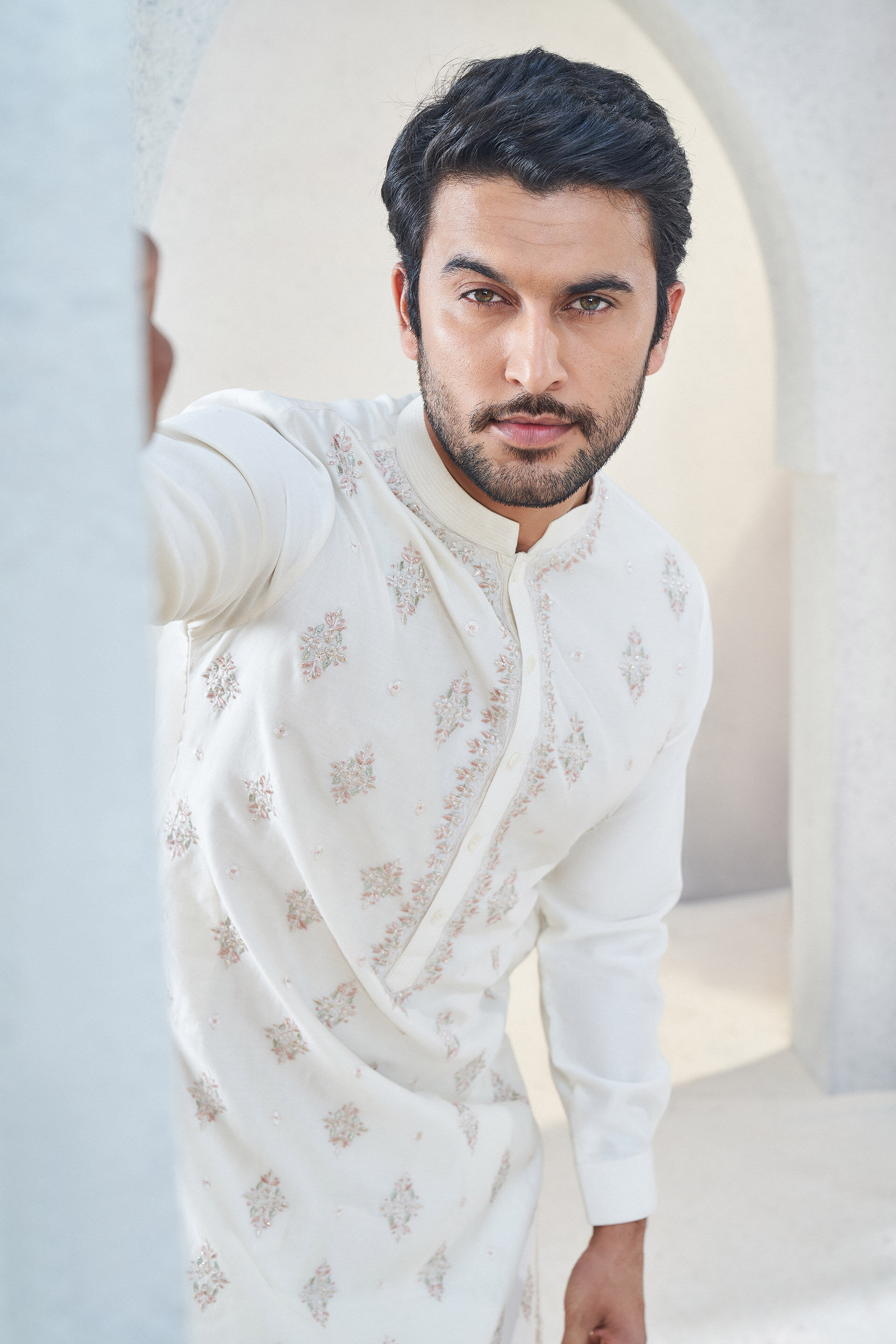 Anvit Embroidered Kurta - Off White, Off White, image 4