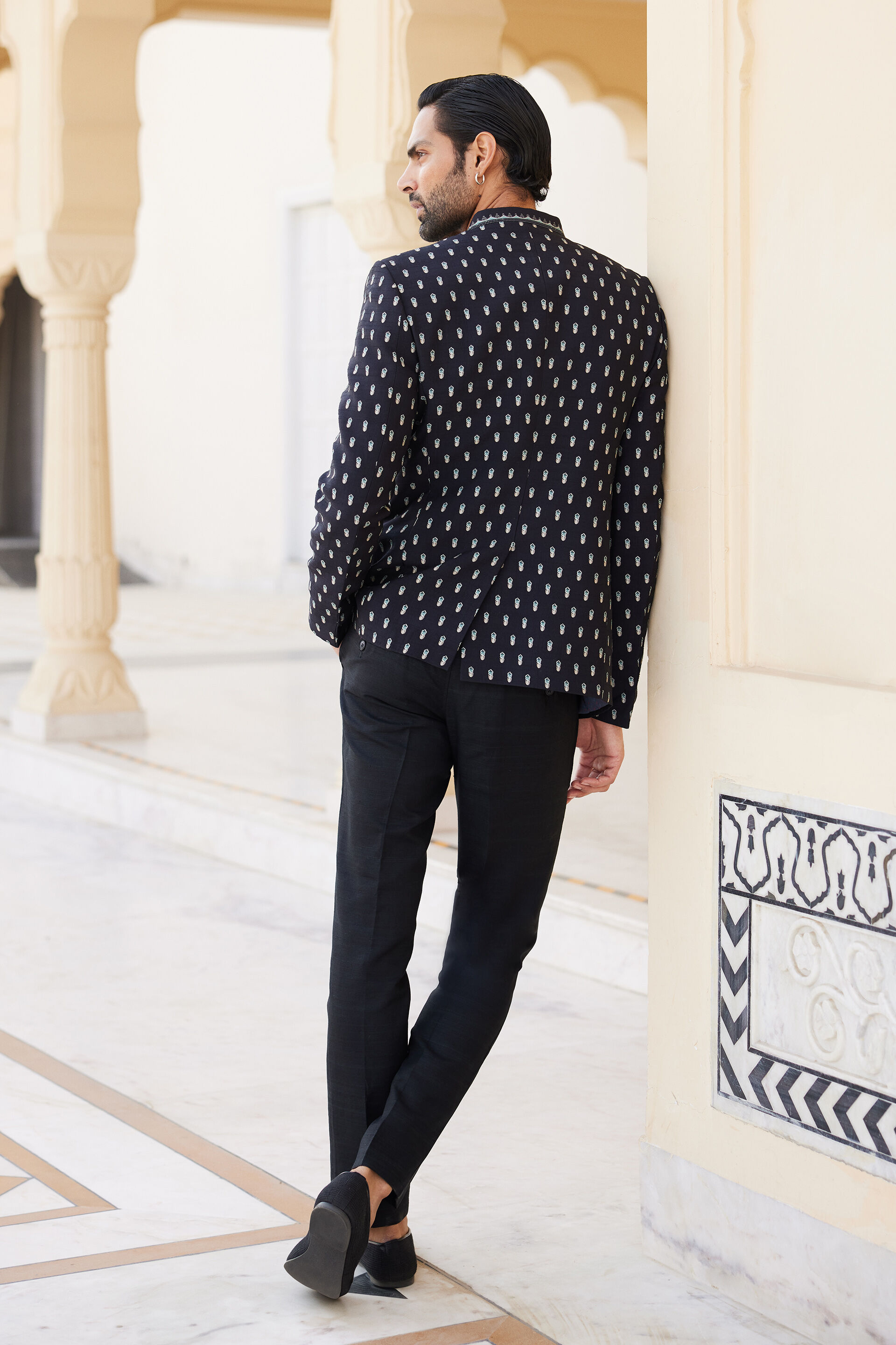 Ritam Silk Bandhagala - Black