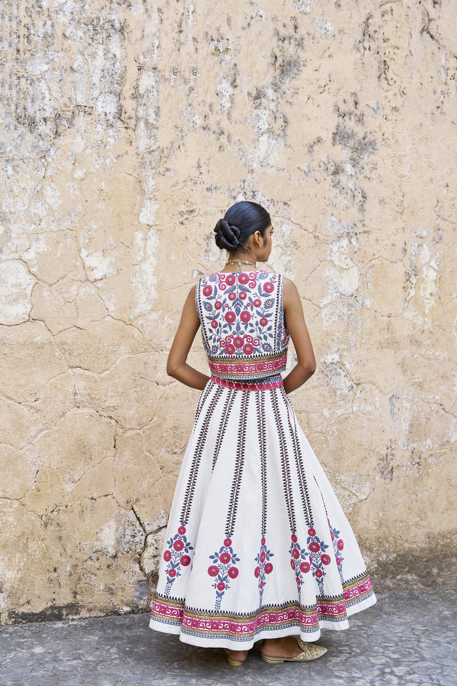 Flowers Of the Forest Embroidered Cord Silk Skirt Set - Cream