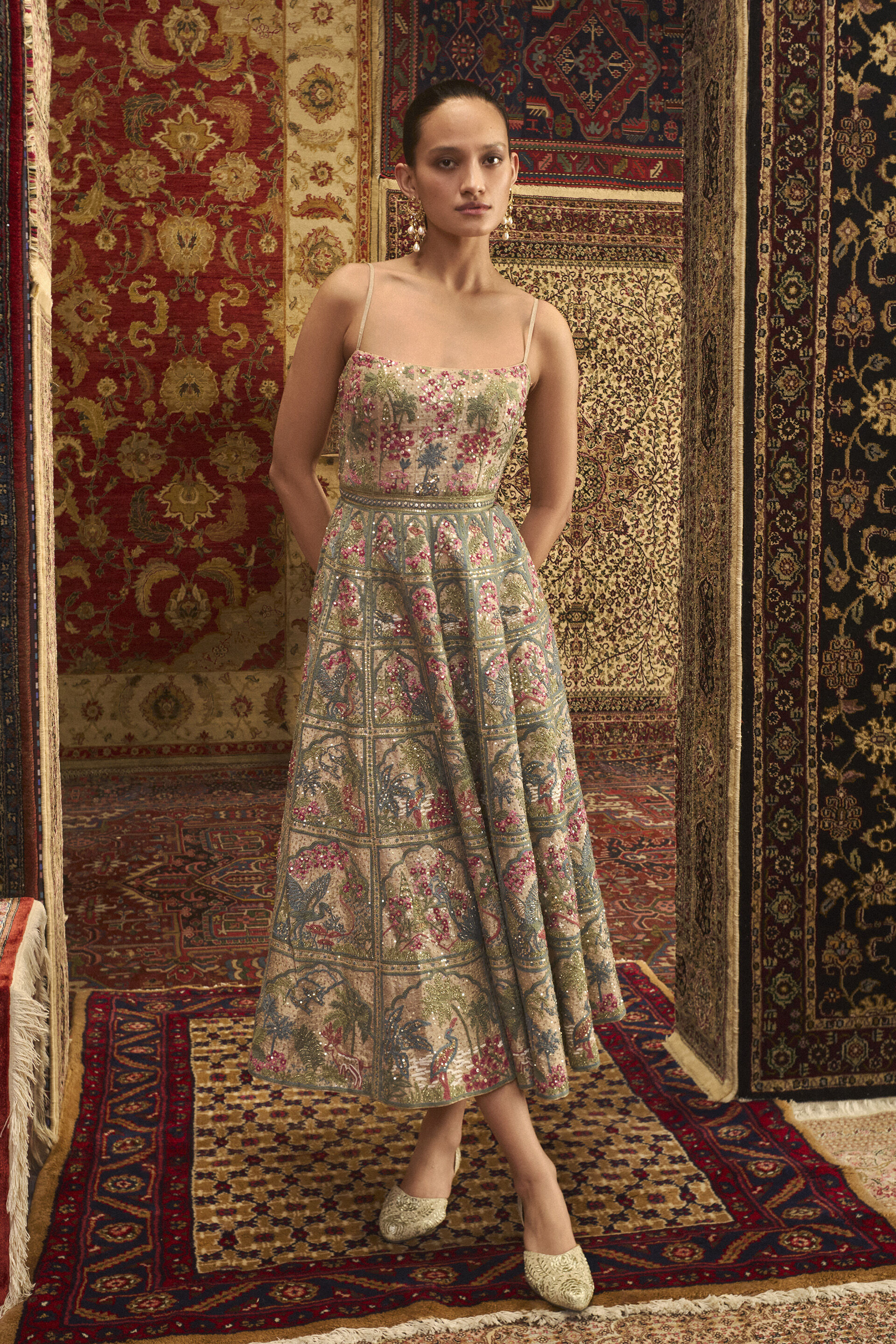 Idika SEWA Hand-embroidered Dress - Gold