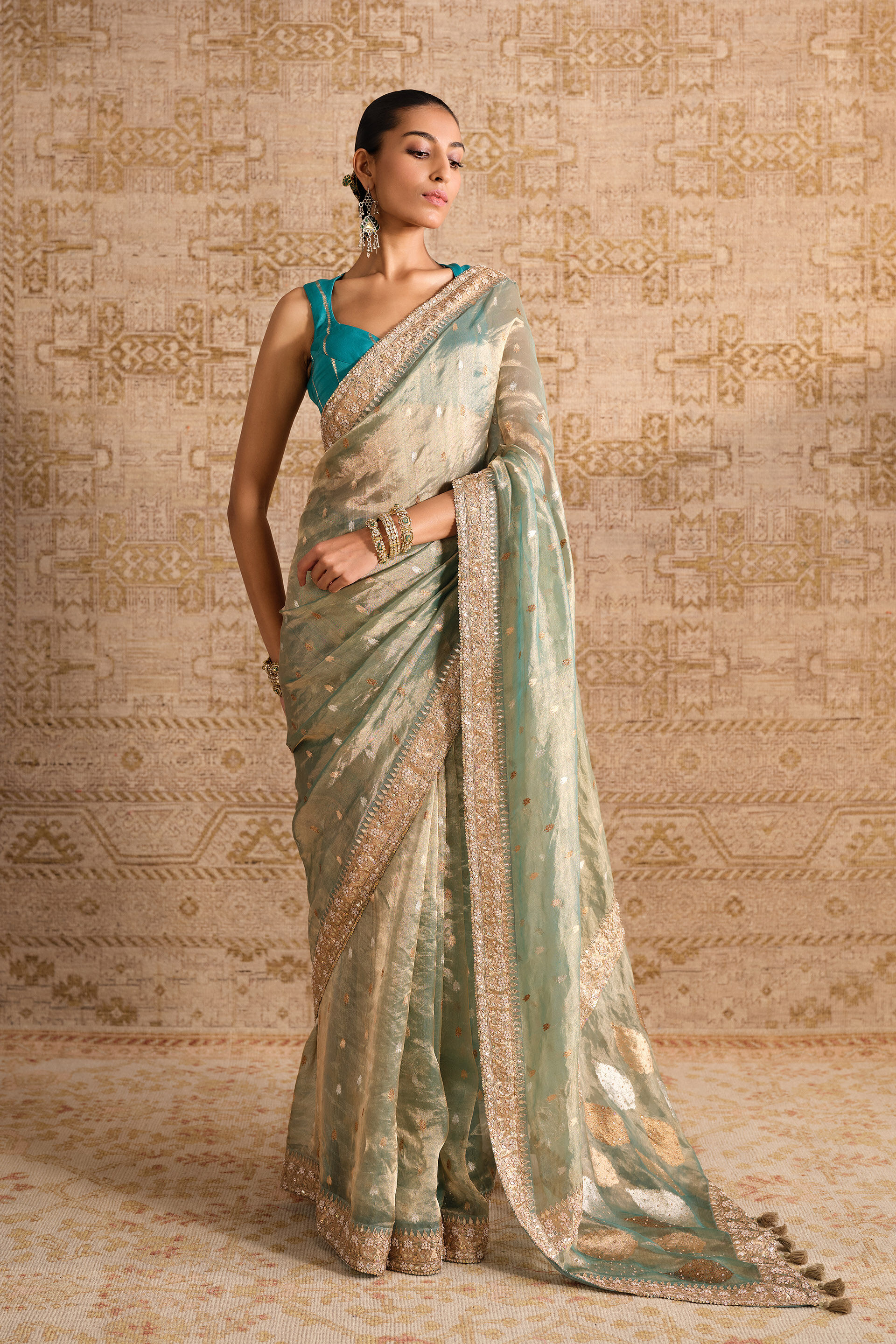 Vanjara Handwoven Benarasi Silk Saree - Gold