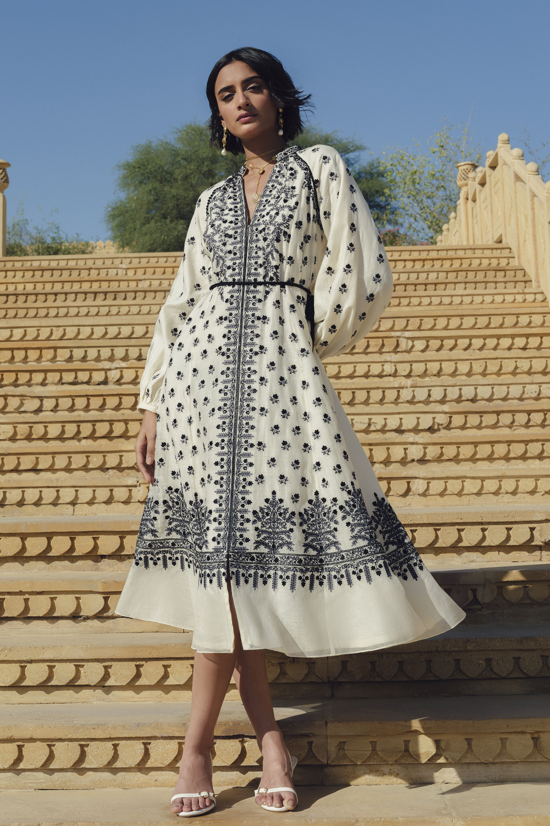 Sawsan Embroidered Mul Dress - White