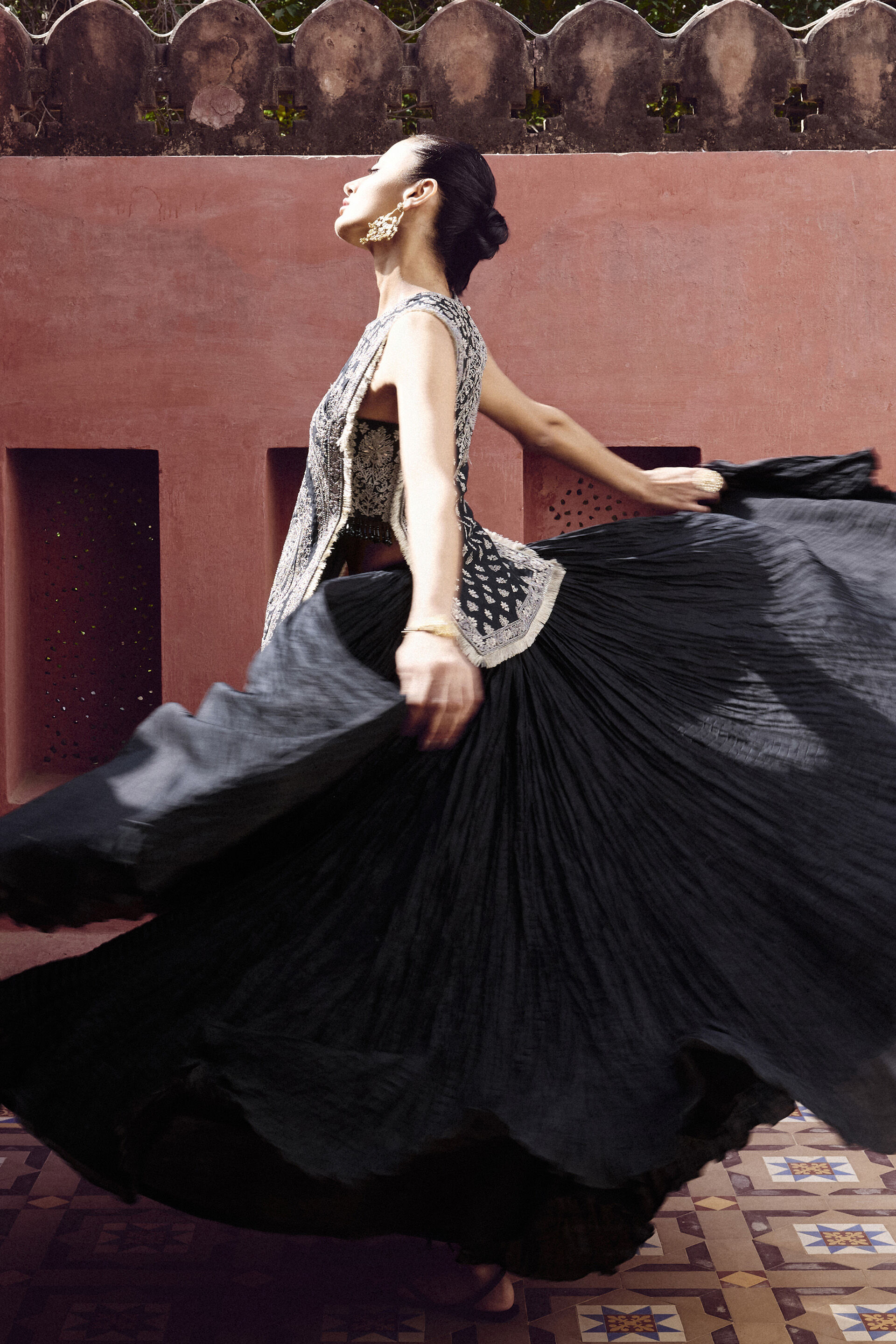 Sehrish Hand-embroidered Aari Mul Skirt Set - Black, Black, image 3