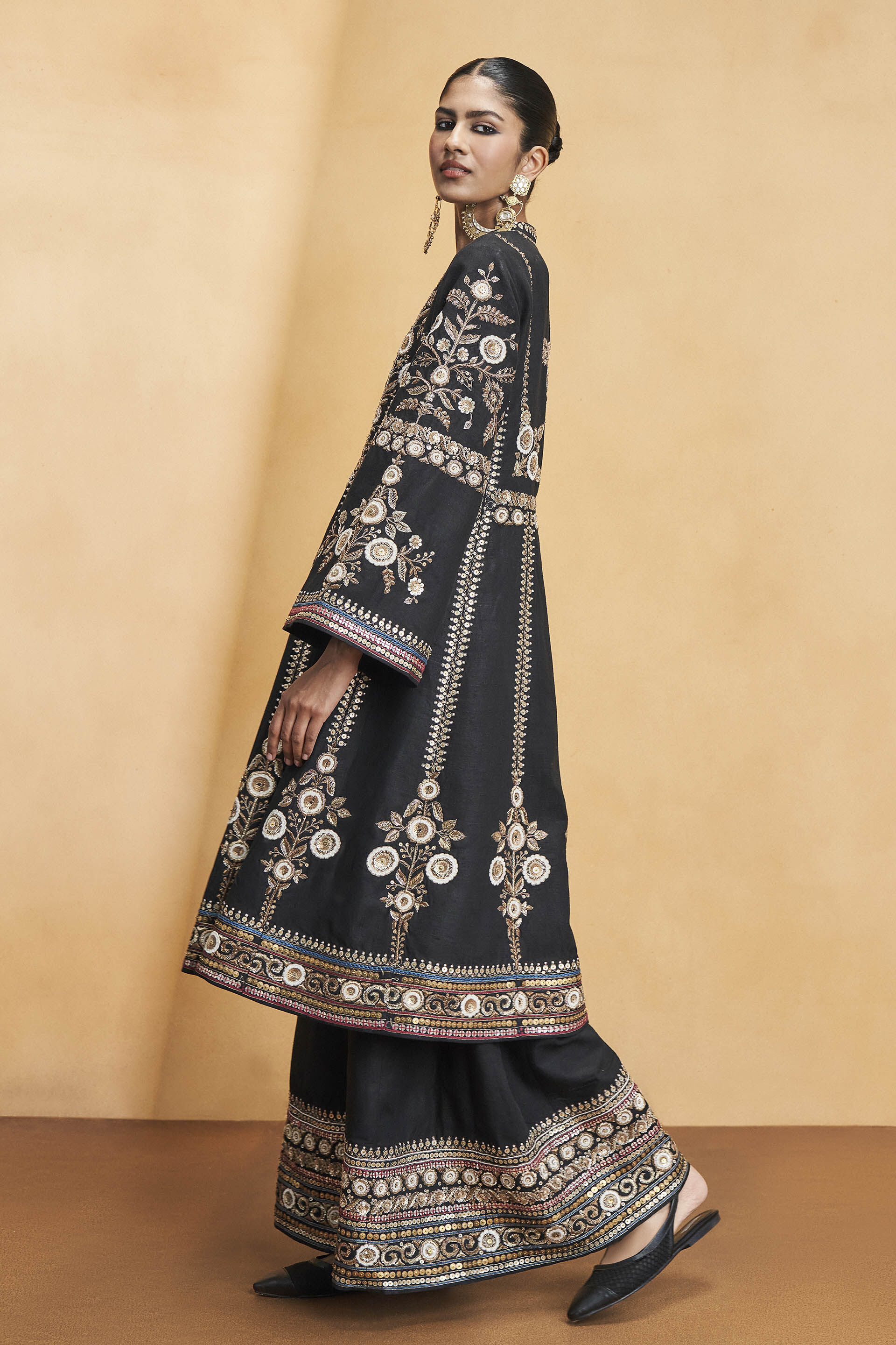 Flowers Of The Forest Embroidered Zardozi Silk Kurta Set - Black