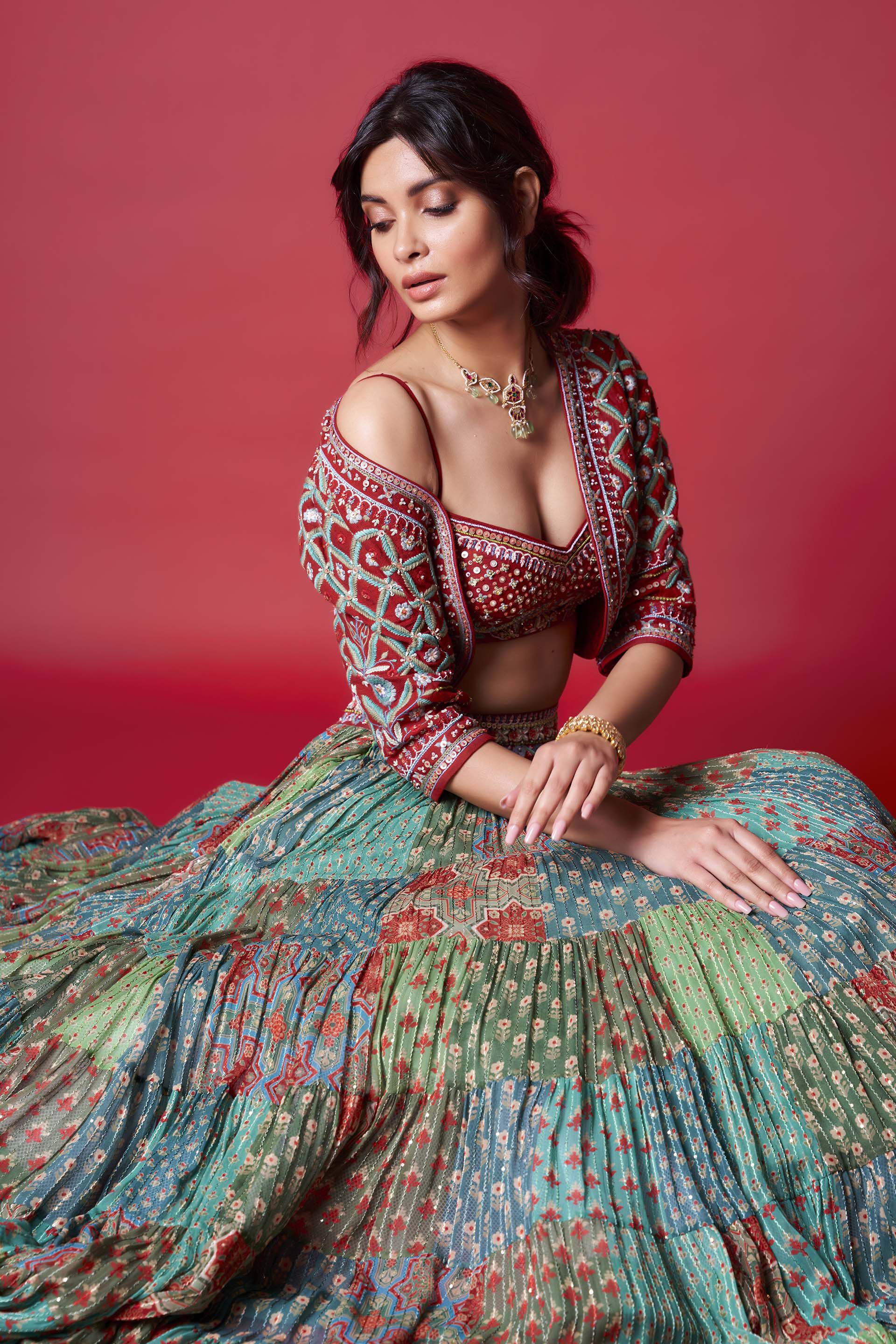 Iara Lehenga-Sage, , image 4
