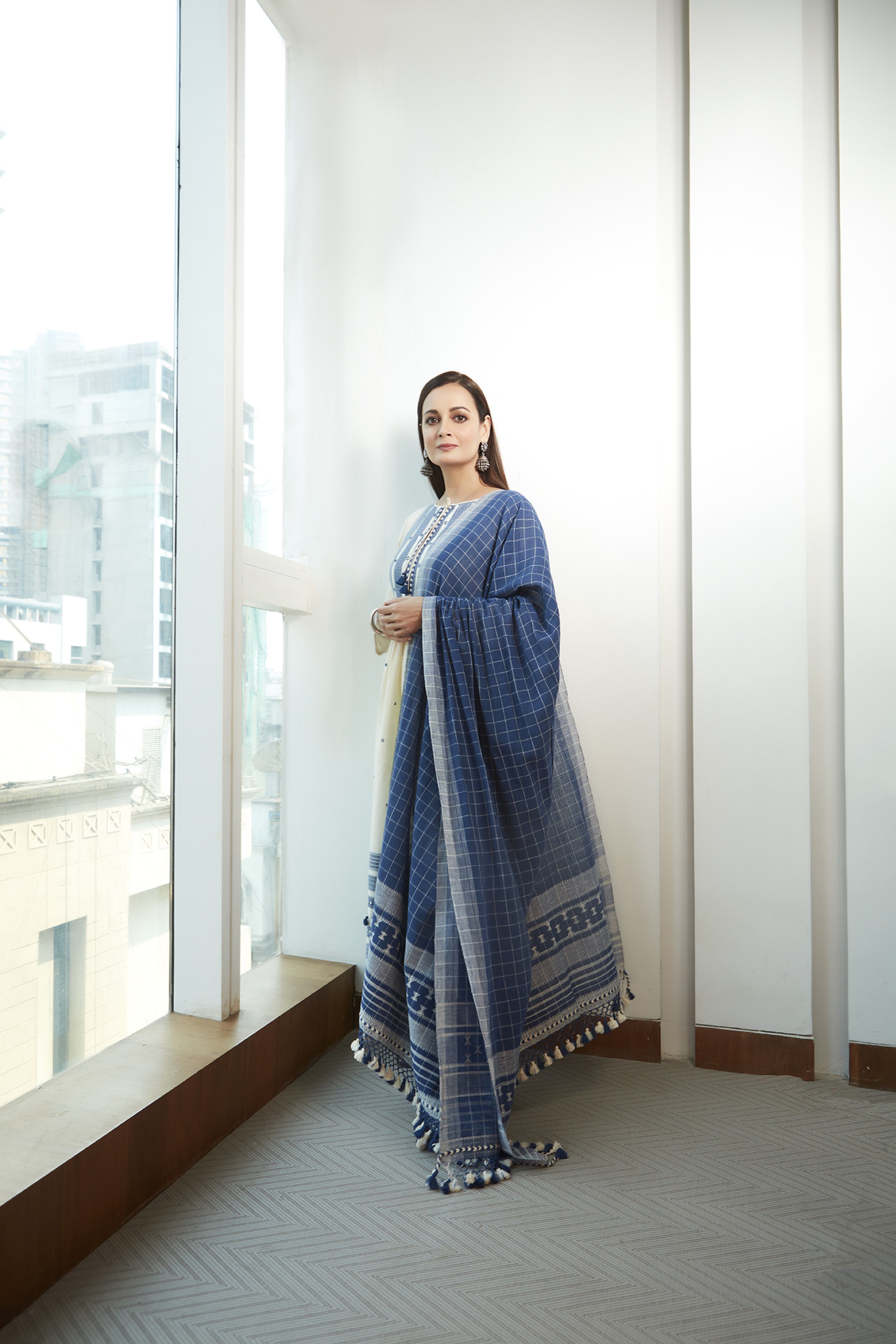 Soha Kurta Set-Cream with Zaahira Dupatta-Blue, , image 3