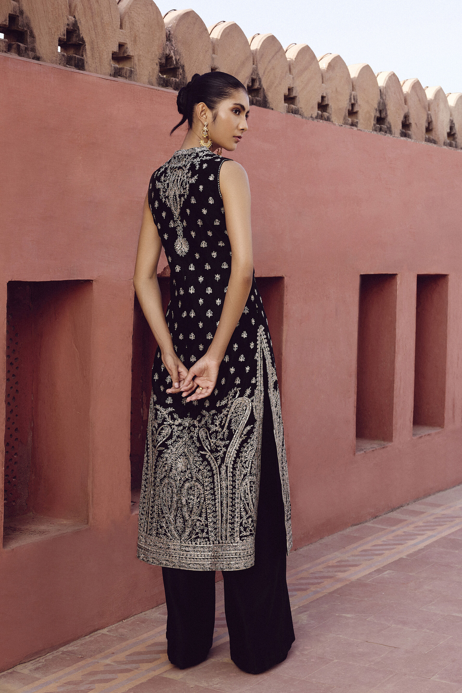 Sehrish Hand-embroidered Aari Silk Jacket Set - Black