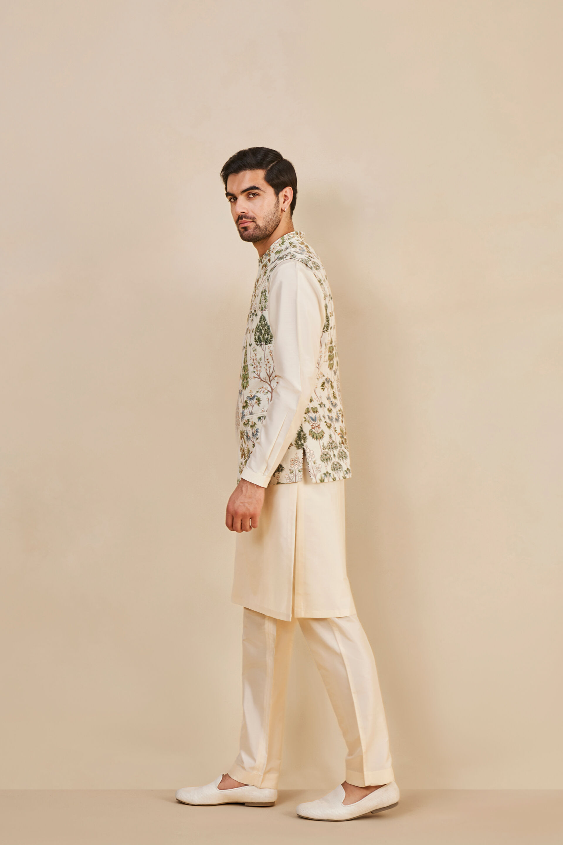 Nalesh Hand-painted Pichhwai Silk Nehru Jacket - Off White
