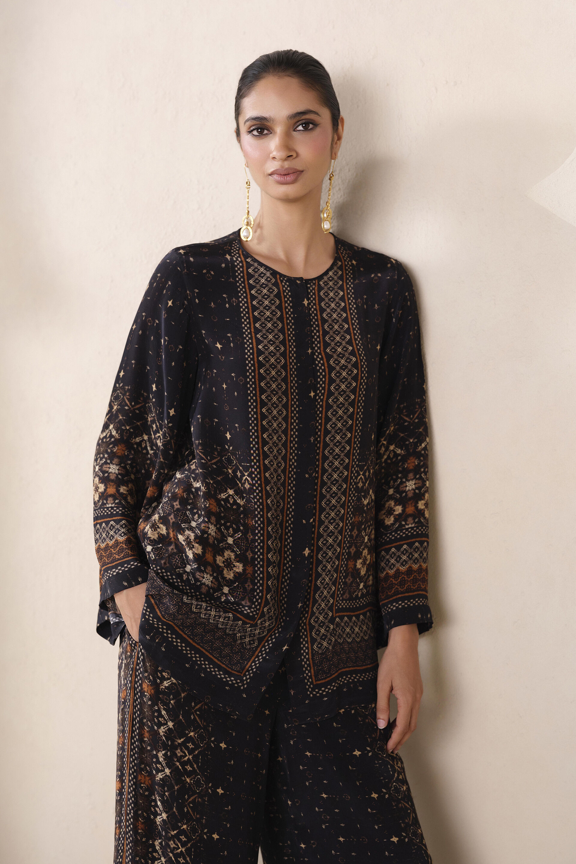 Asma Printed Co-ord in Black, Black, image 3
