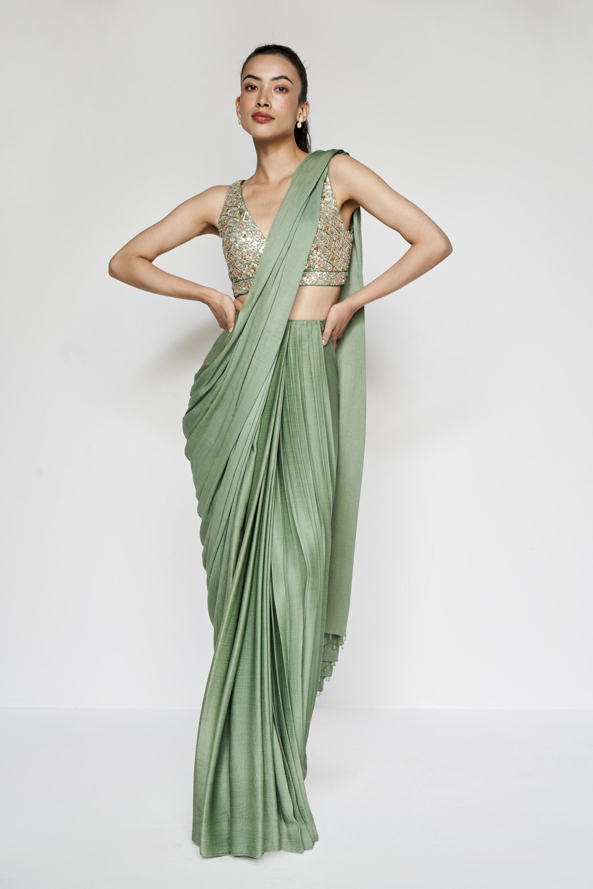 Online saree dress outlet