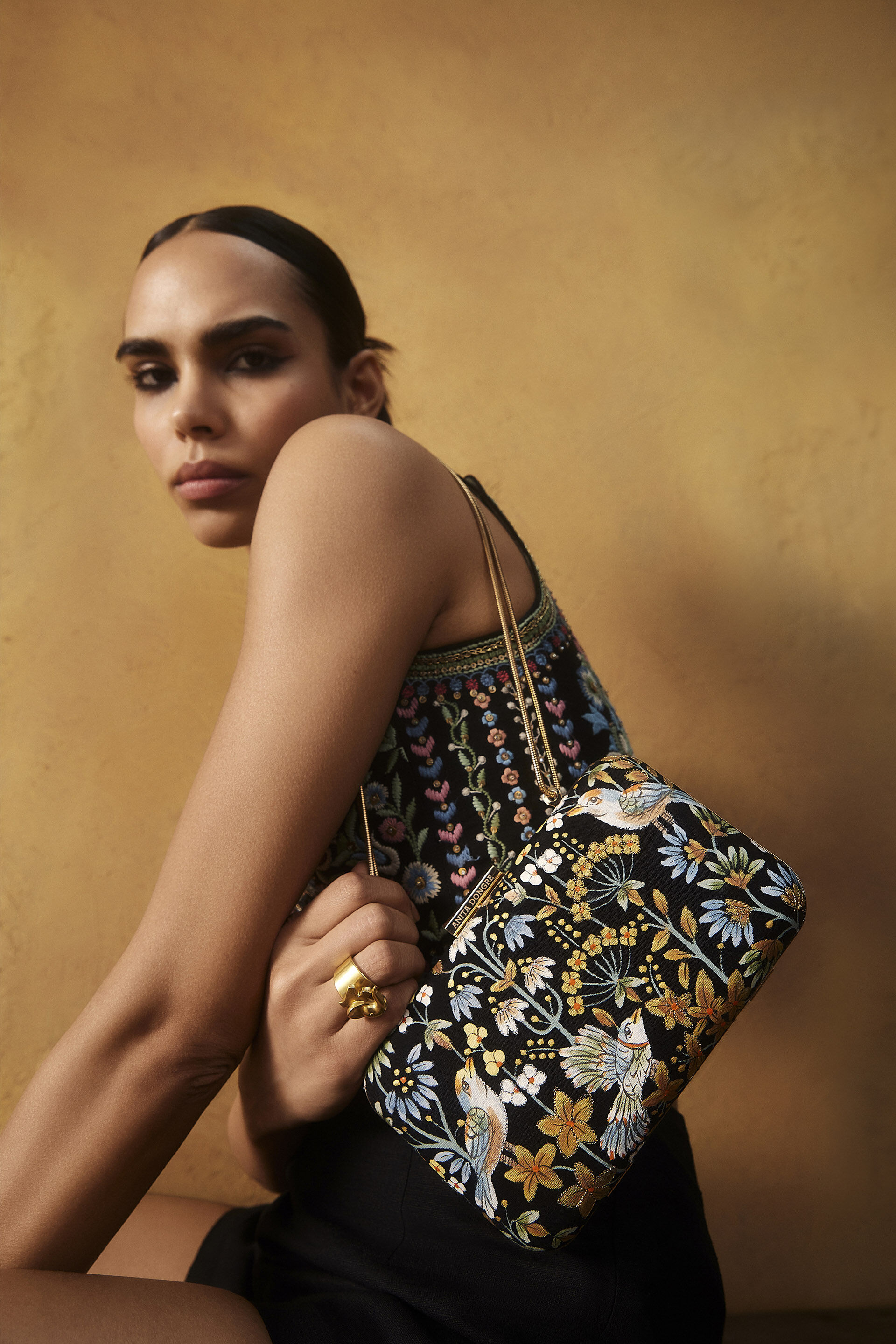 Pichhwai Clutch - Nightingale Black