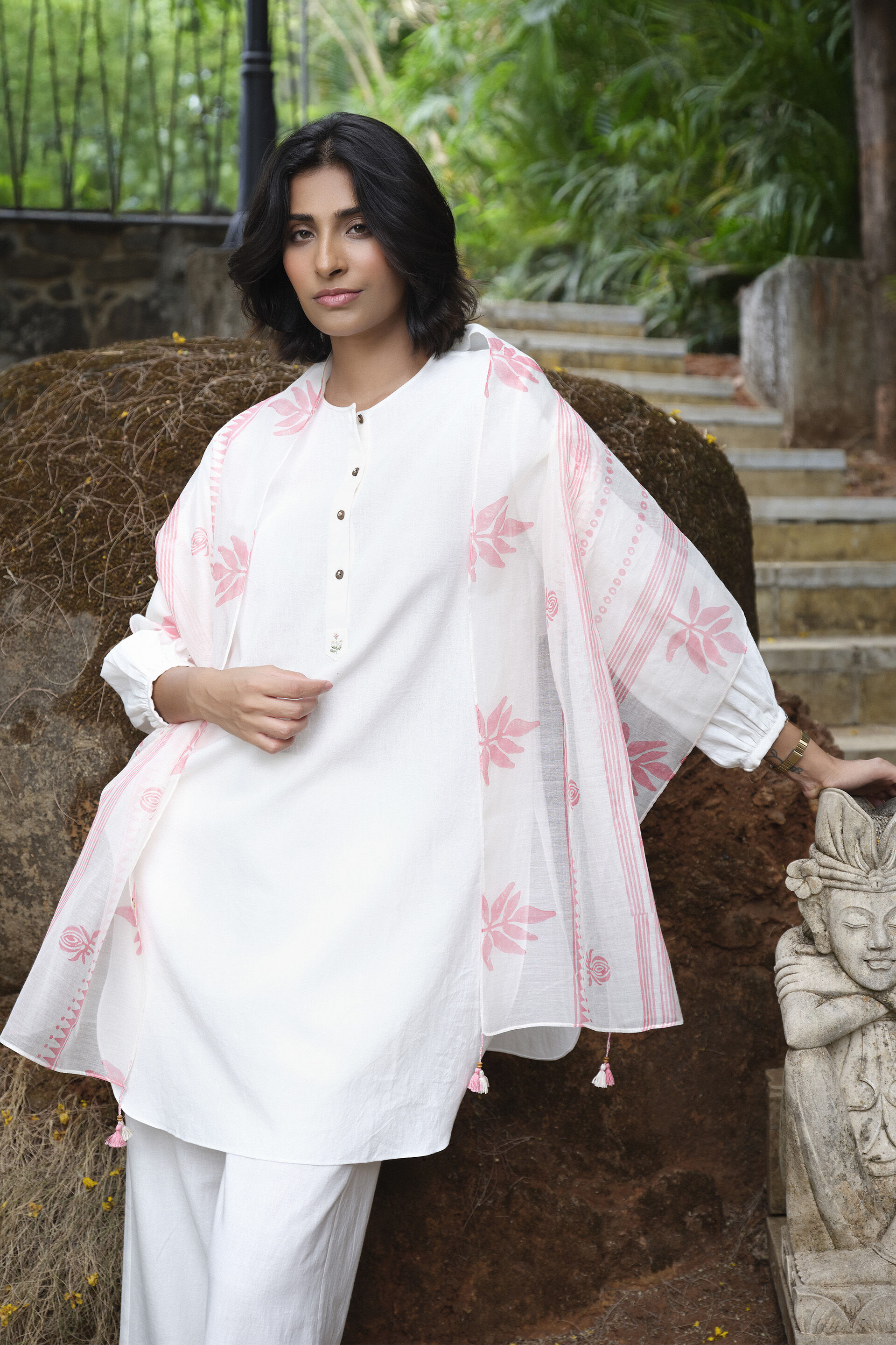 Amora Hand-block Printed Mul Stole - Pink