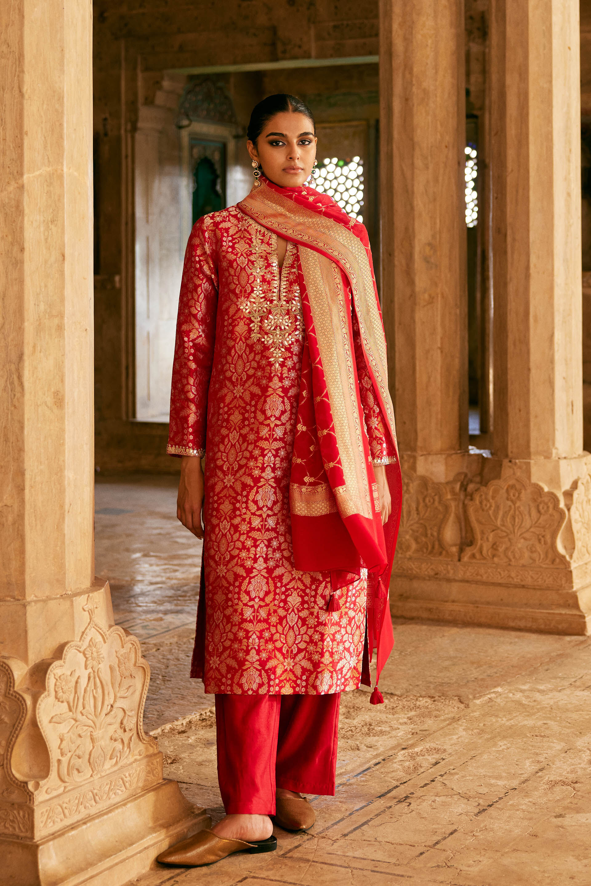 Samahita Handwoven Benarasi Silk Suit Set - Red