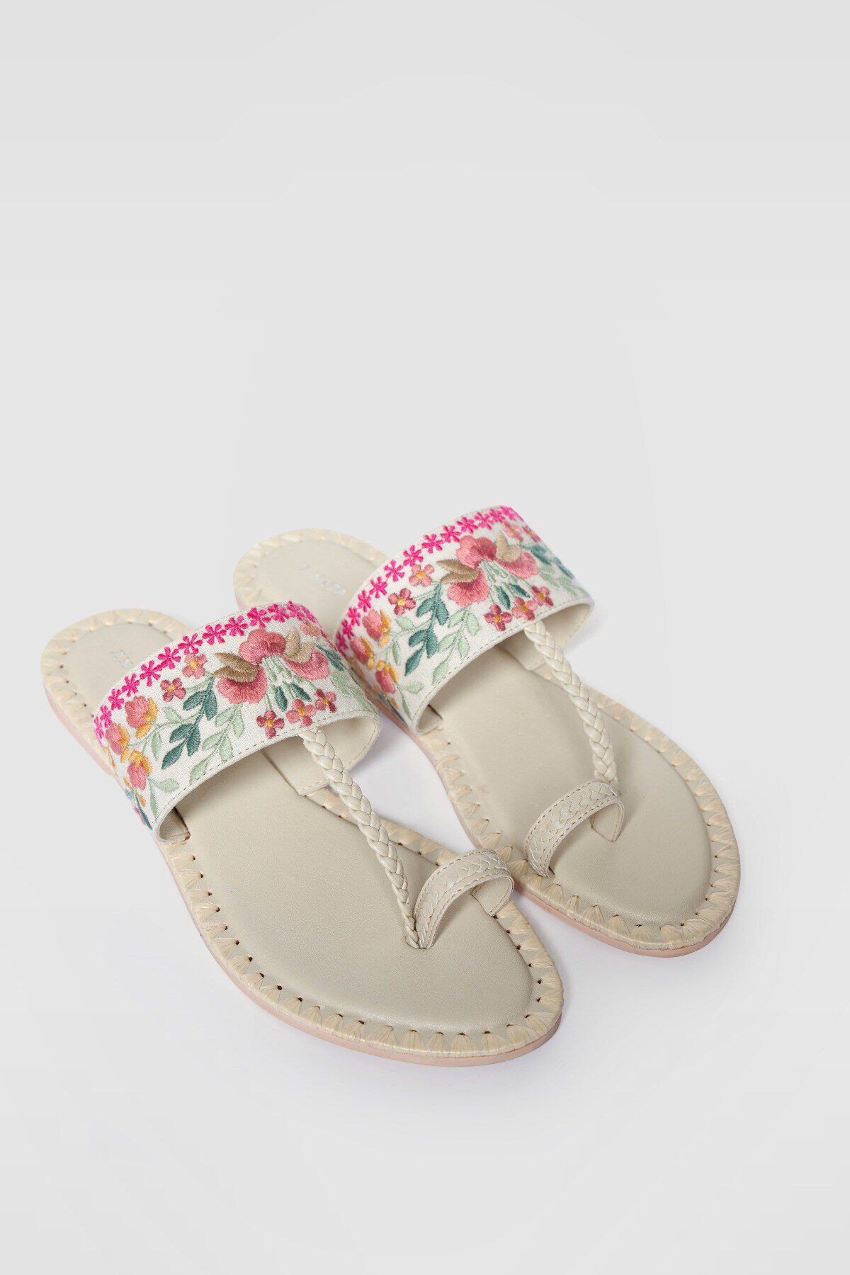 Azalea Kolhapuris - Cream