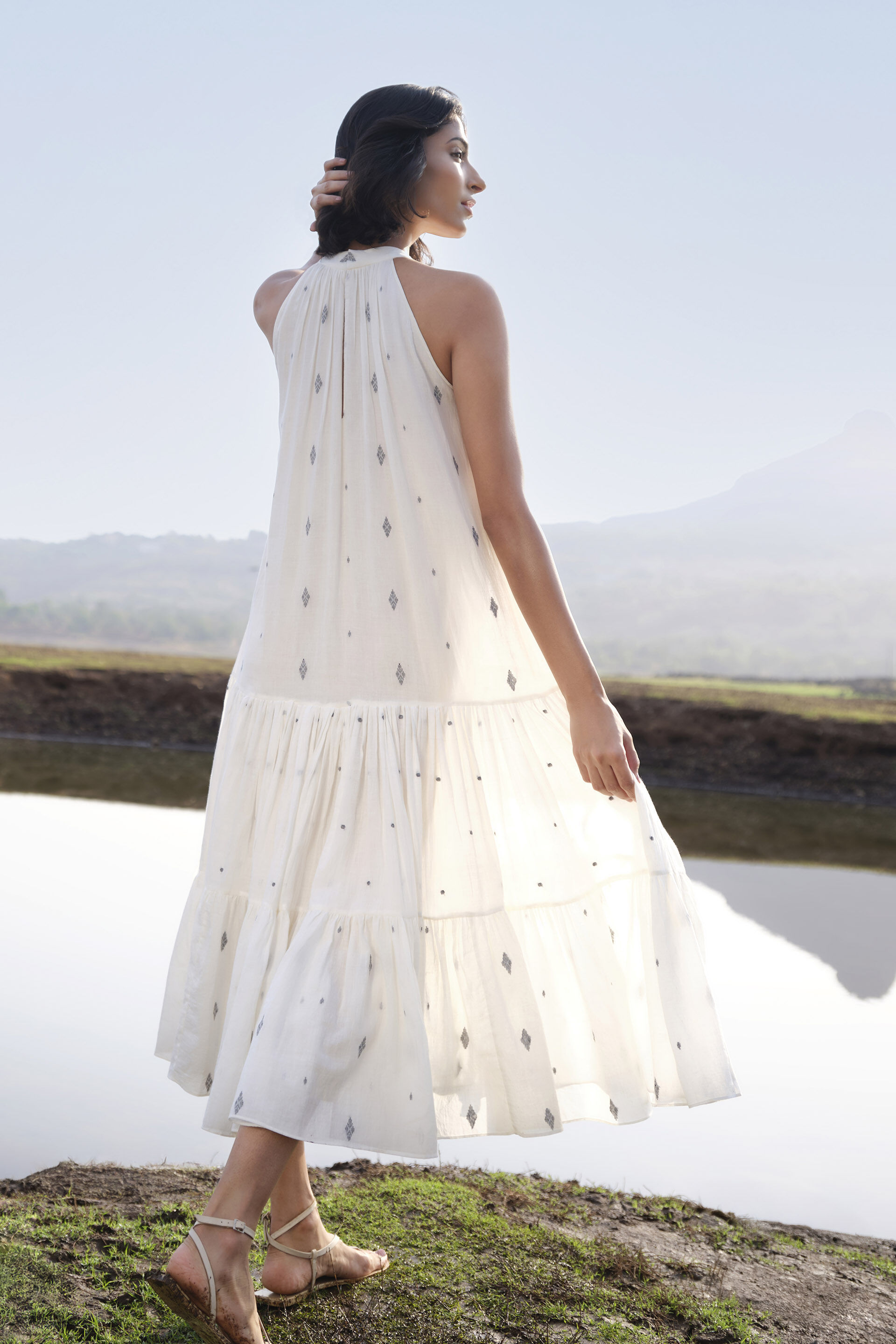 Airoso Handwoven Jamdani Dress - Ivory